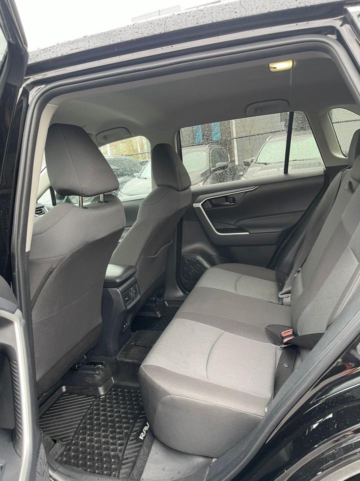 2025 Toyota RAV4 LE AWD | NO ACCIDENTS | CLEAN CARFAX | - Photo #8