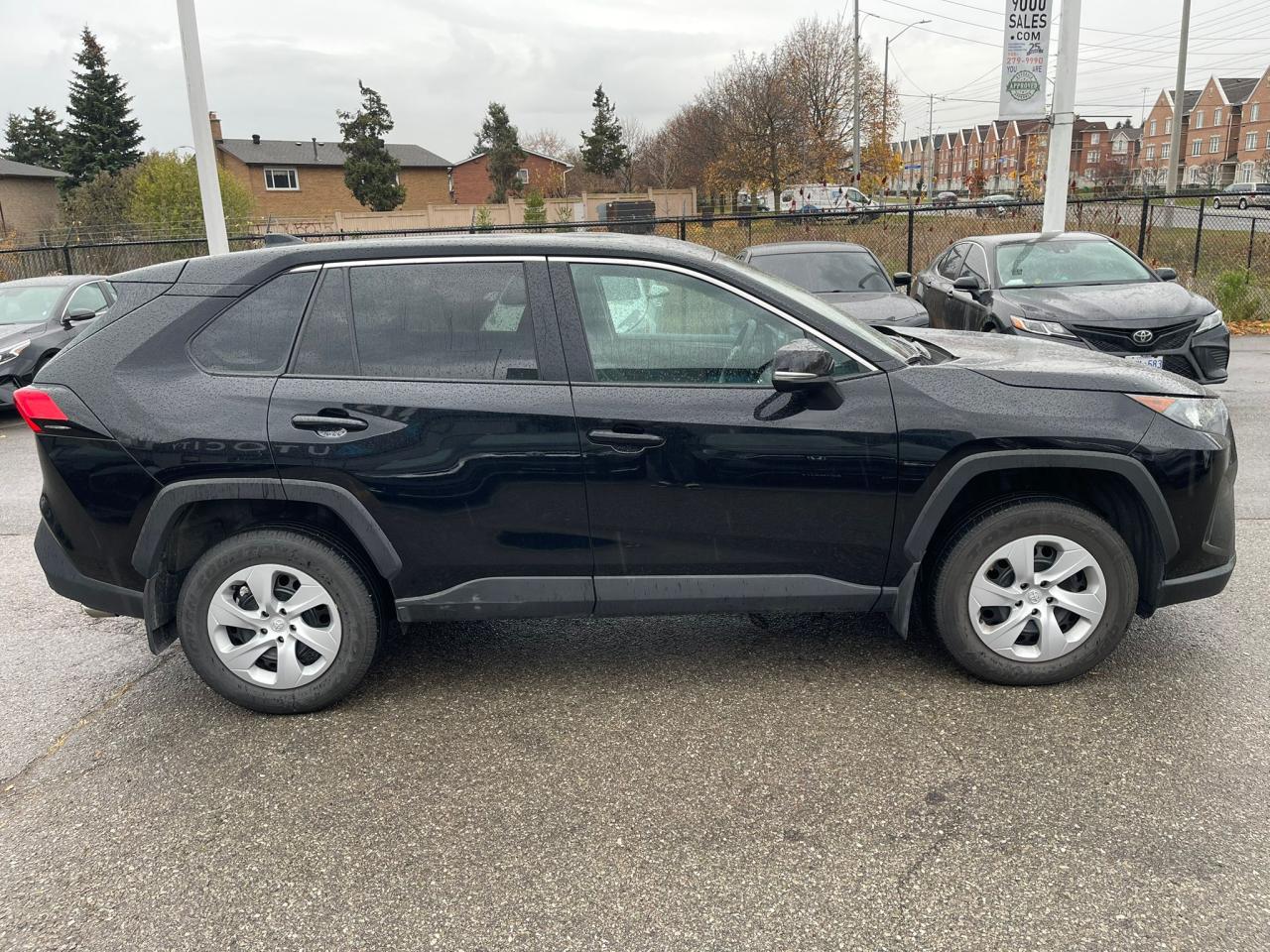 2025 Toyota RAV4 LE AWD | NO ACCIDENTS | CLEAN CARFAX | - Photo #3