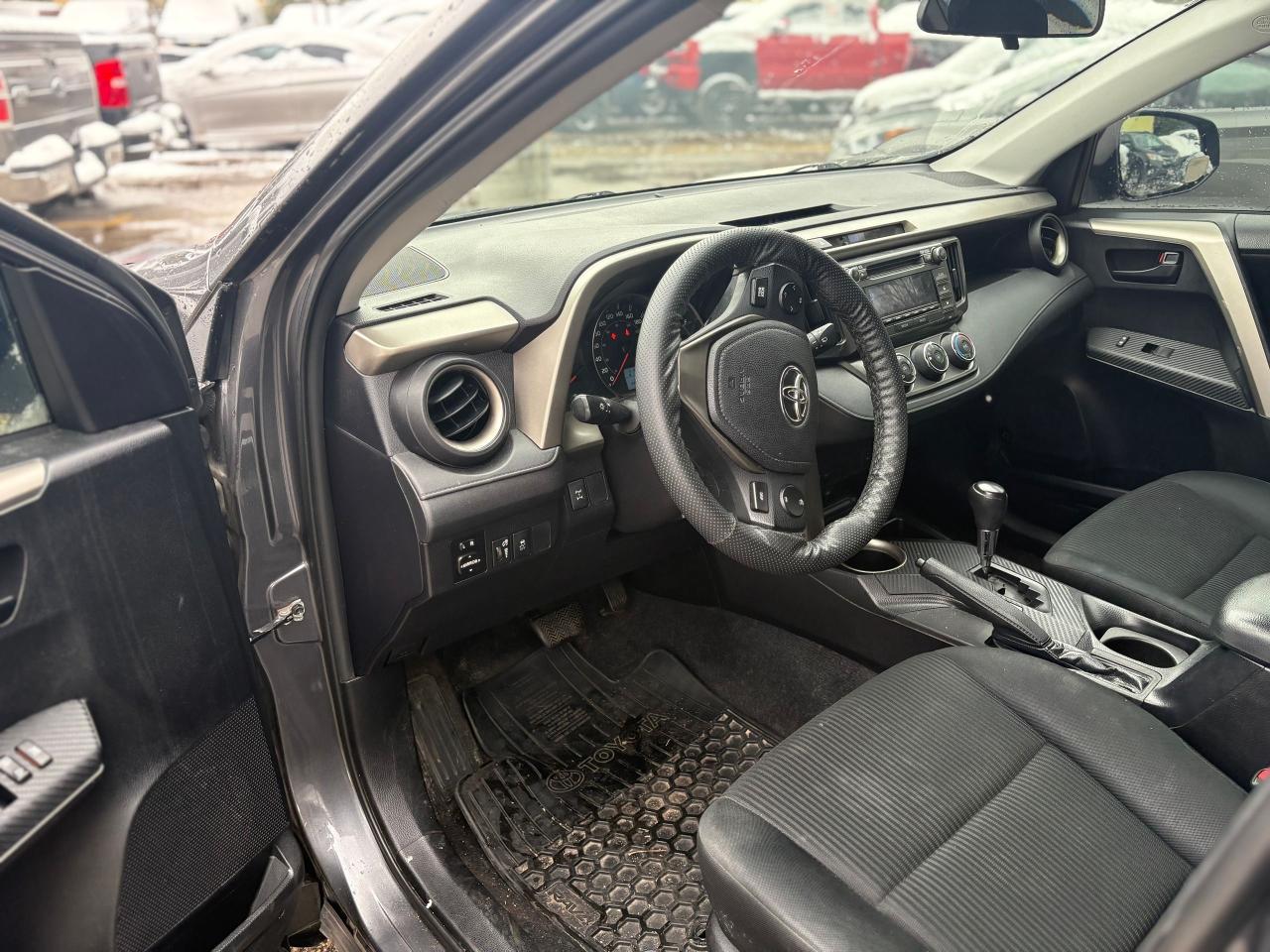 2014 Toyota RAV4  AWD AWD,CLEAN CARFAX,CERTIFIED,WARRANTY INCLUDED Photo