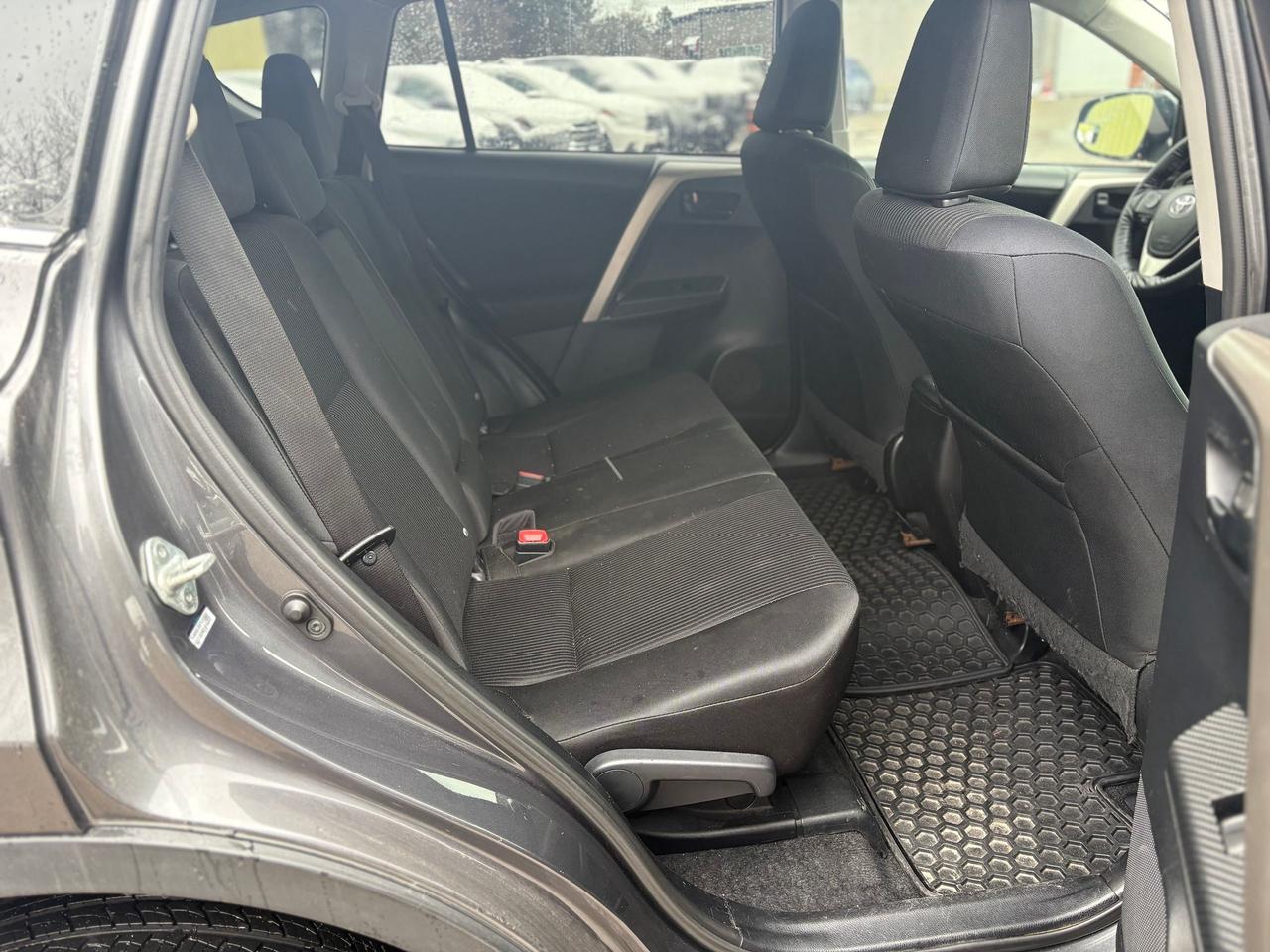 2014 Toyota RAV4  AWD AWD,CLEAN CARFAX,CERTIFIED,WARRANTY INCLUDED Photo