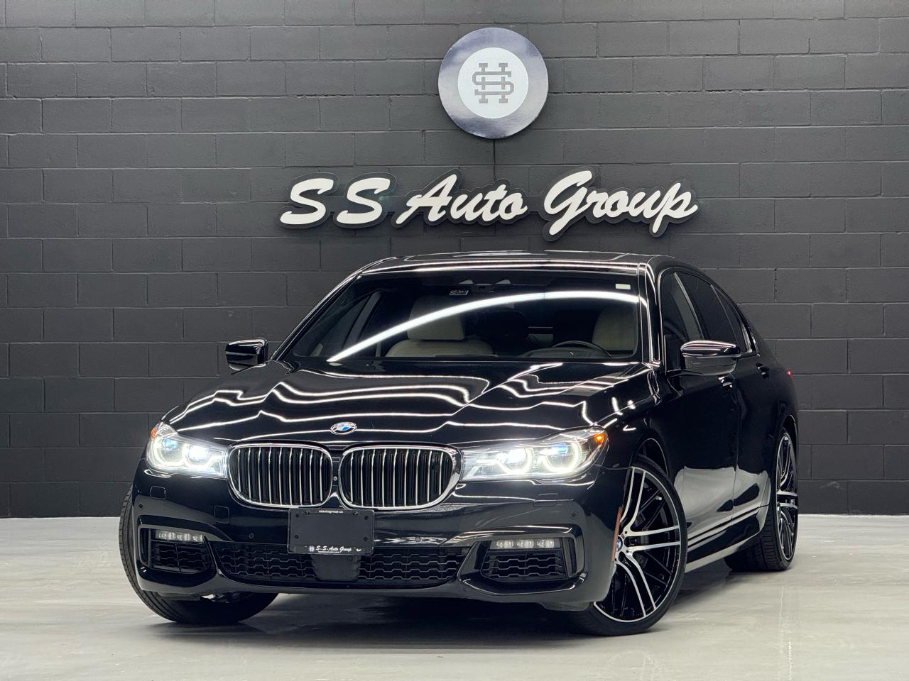 Used 2016 BMW 750i M SPORT|NAV|360CAM|ACC|NIGHT VISION|B&W SOUND| for sale in Oakville, ON