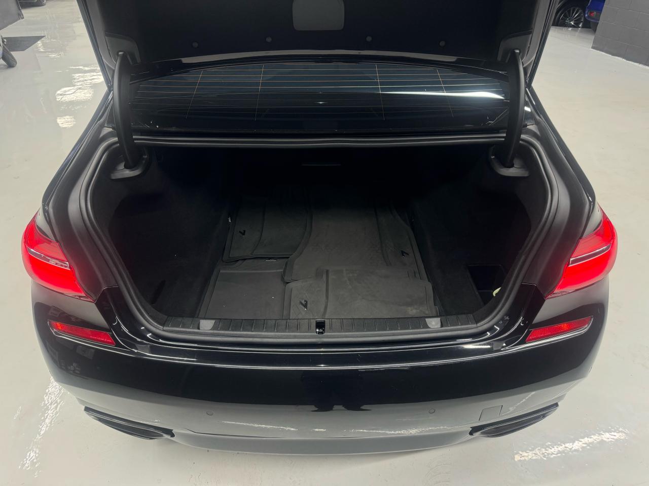 2016 BMW 750i M SPORT|NAV|360CAM|ACC|NIGHT VISION|B&W SOUND| - Photo #37