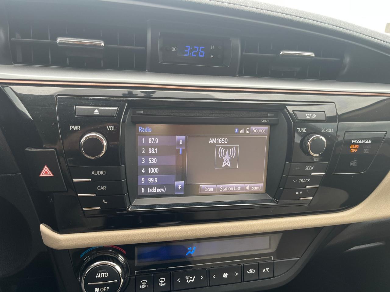 2014 Toyota Corolla 4dr Sdn CVT LE ECO Photo