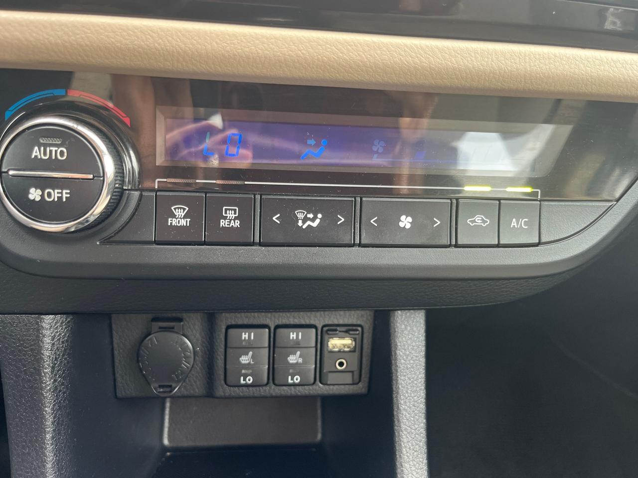 2014 Toyota Corolla 4dr Sdn CVT LE ECO Photo