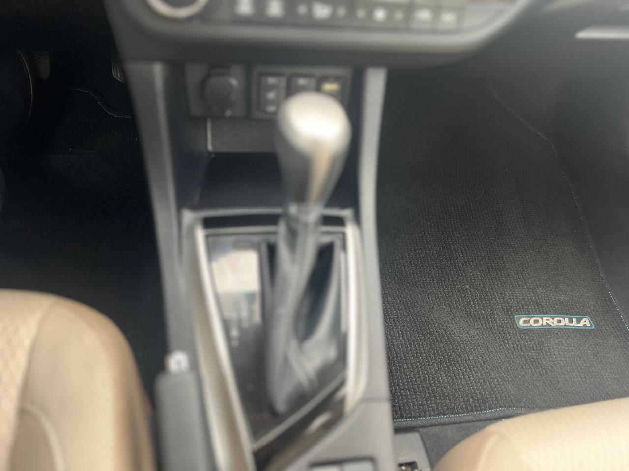 2014 Toyota Corolla 4dr Sdn CVT LE ECO Photo