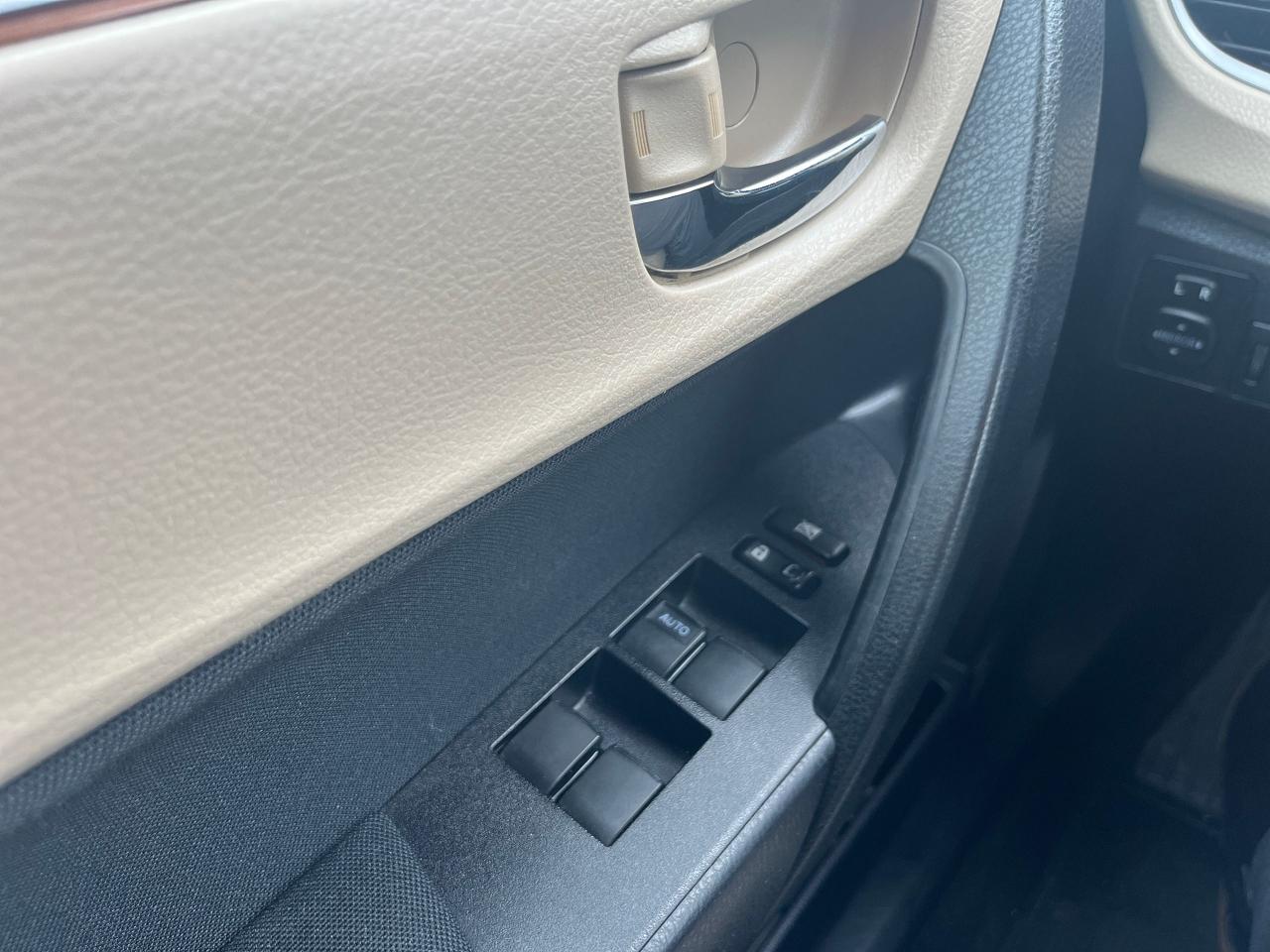 2014 Toyota Corolla 4dr Sdn CVT LE ECO Photo