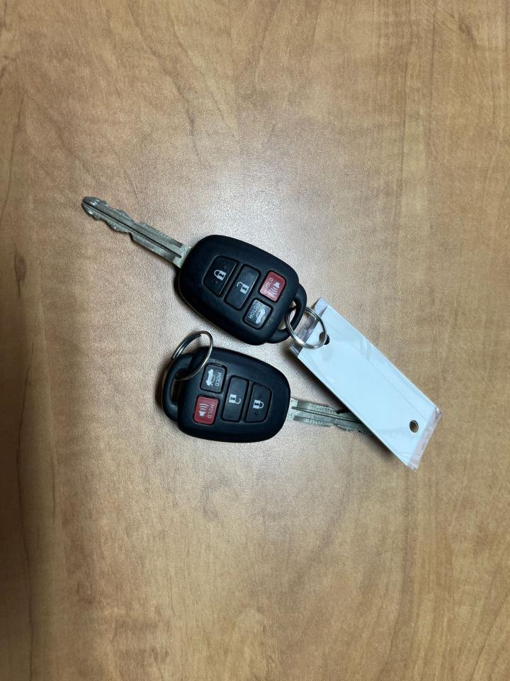 2014 Toyota Corolla 4dr Sdn CVT LE ECO Photo