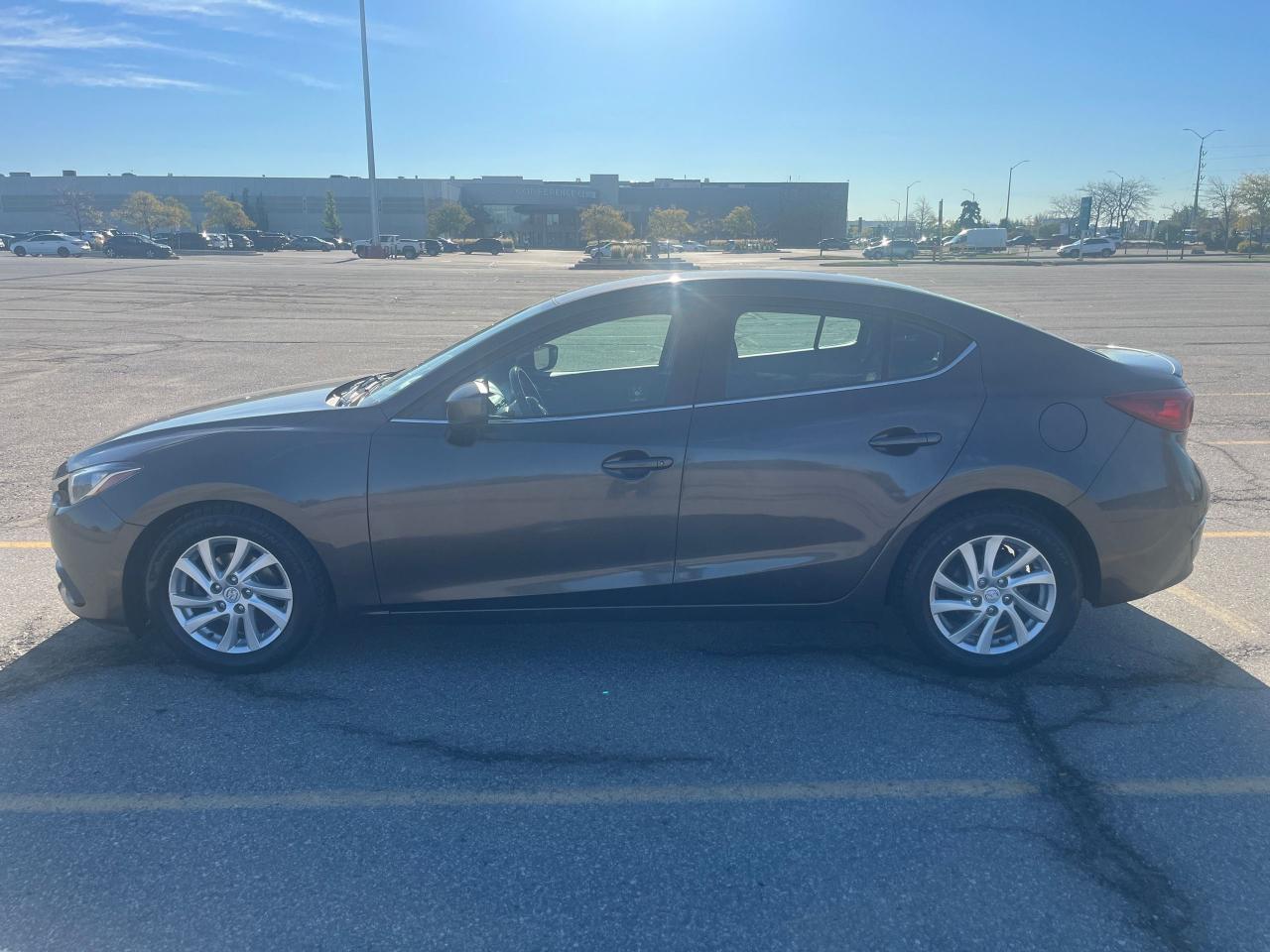 2015 Mazda MAZDA3 4dr Sdn Auto GS Photo