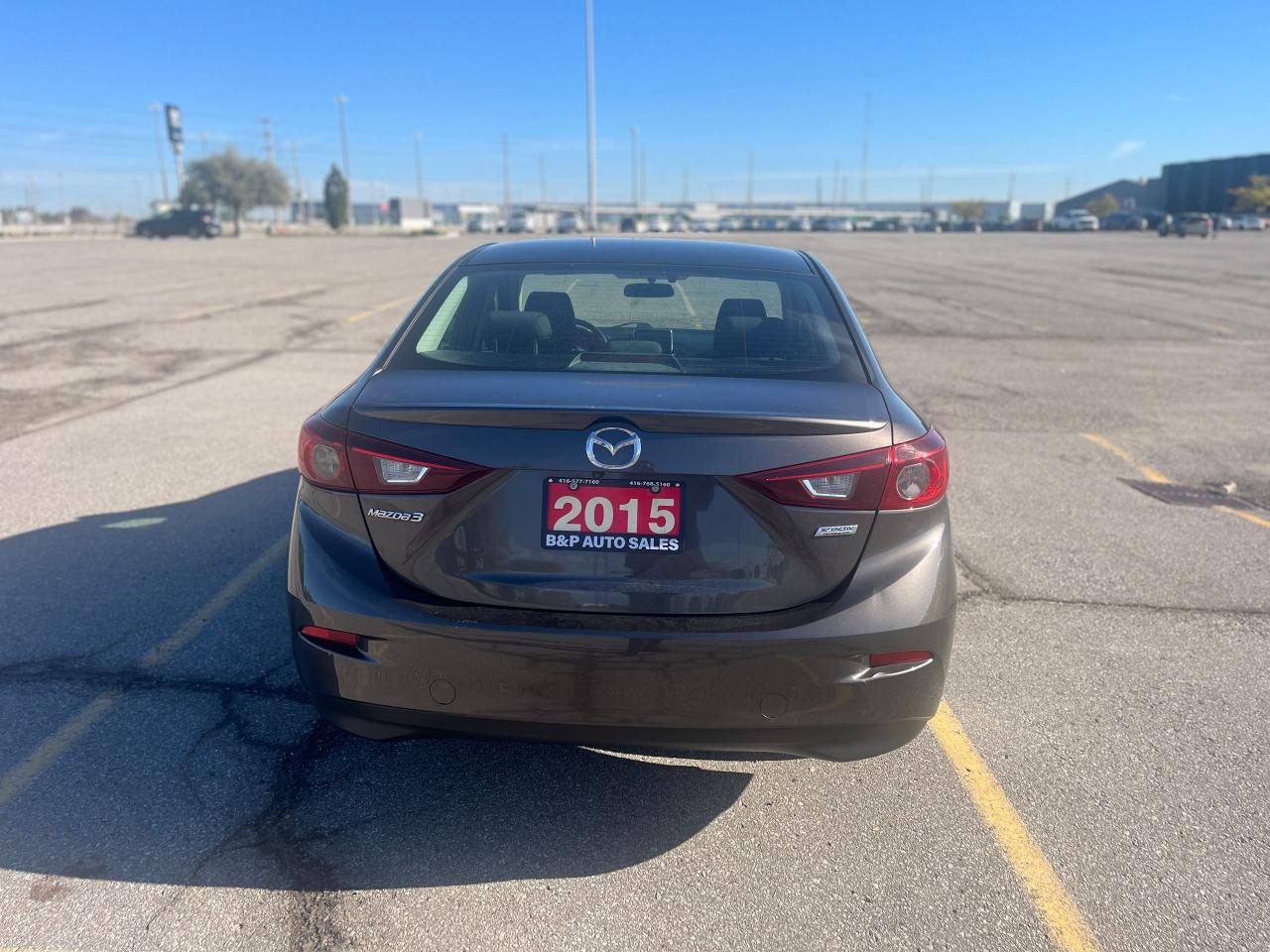 2015 Mazda MAZDA3 4dr Sdn Auto GS Photo3