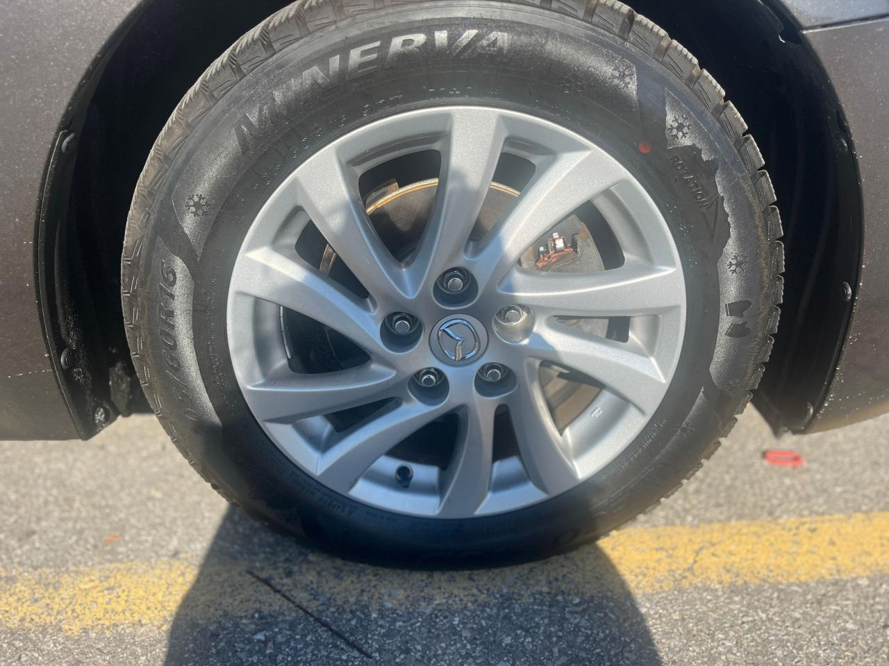 2015 Mazda MAZDA3 4dr Sdn Auto GS Photo