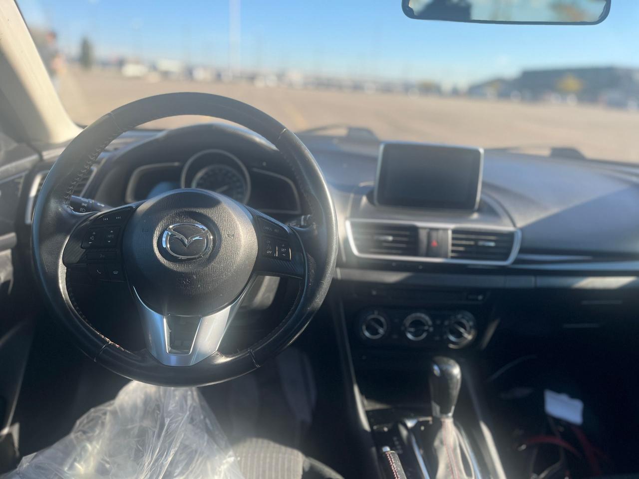 2015 Mazda MAZDA3 4dr Sdn Auto GS Photo