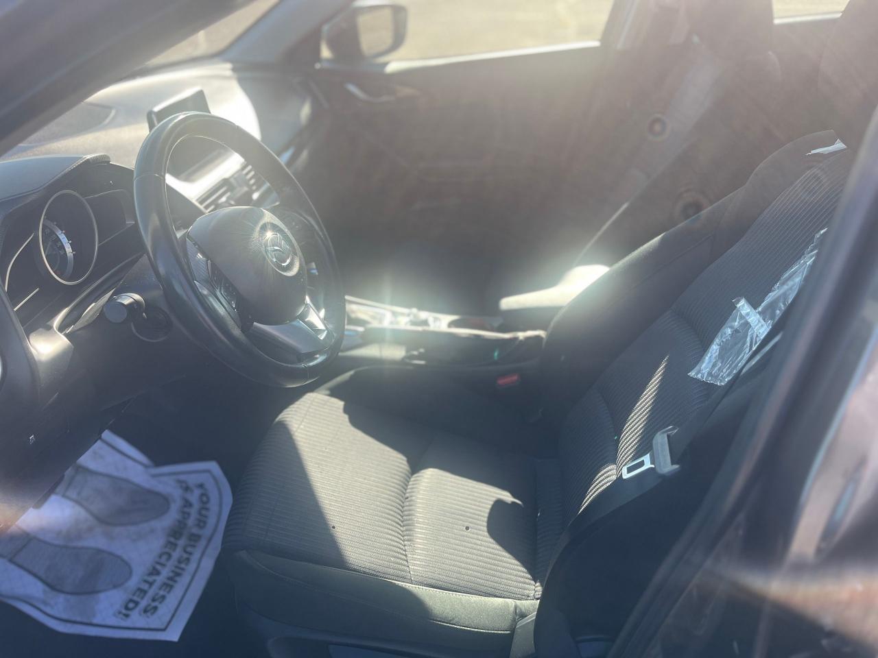 2015 Mazda MAZDA3 4dr Sdn Auto GS Photo