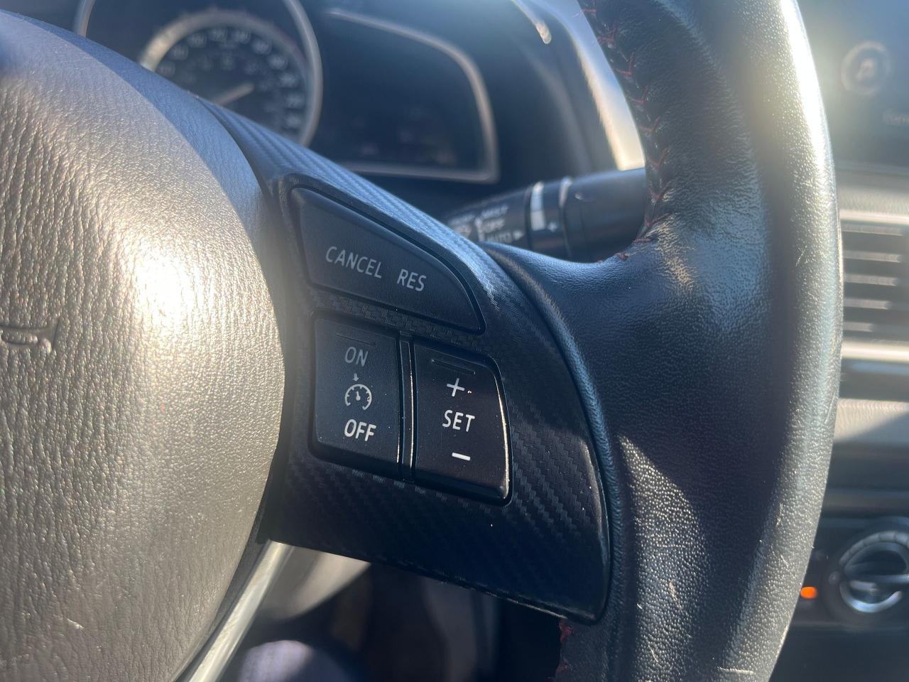 2015 Mazda MAZDA3 4dr Sdn Auto GS Photo