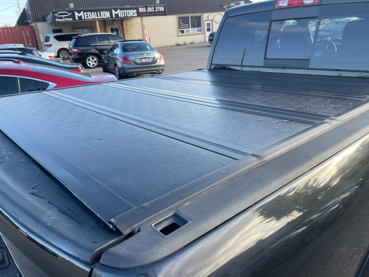 2016 RAM 1500 4WD Crew Cab 149" Outdoorsman 5.7HEMI NO ACCIDENT - Photo #8