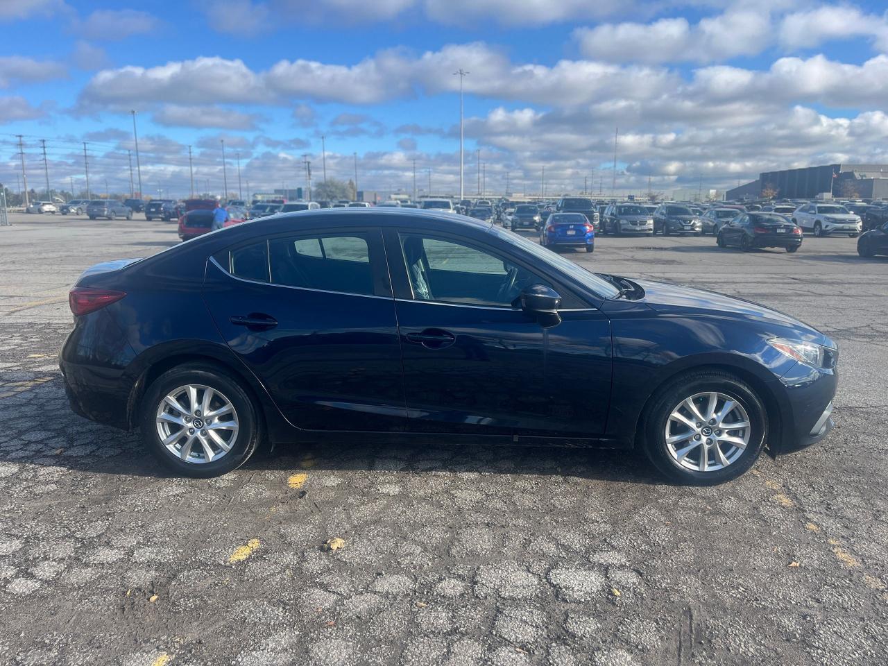 2016 Mazda MAZDA3 4dr Sdn Auto GS Photo3