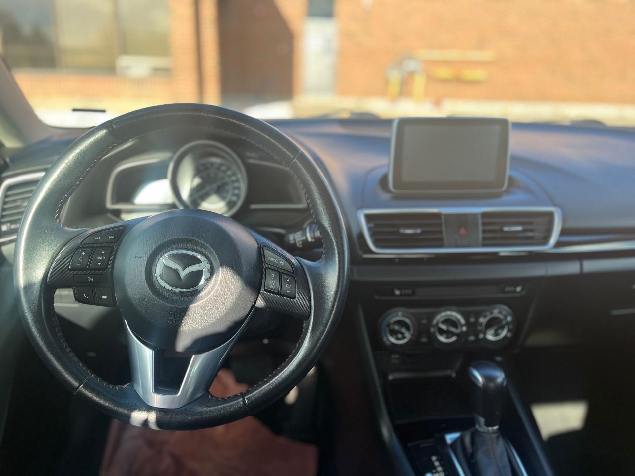 2016 Mazda MAZDA3 4dr Sdn Auto GS Photo