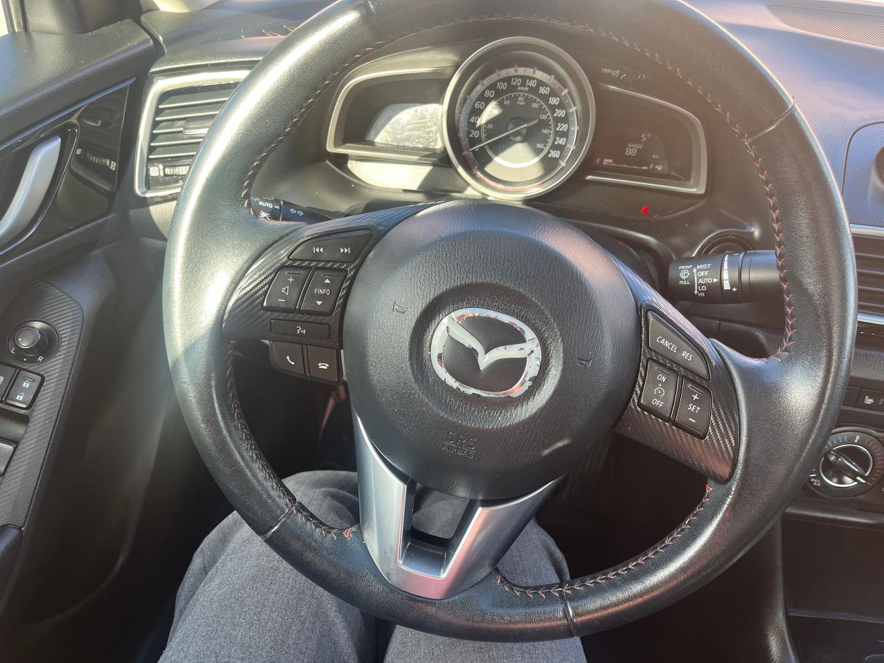 2016 Mazda MAZDA3 4dr Sdn Auto GS Photo