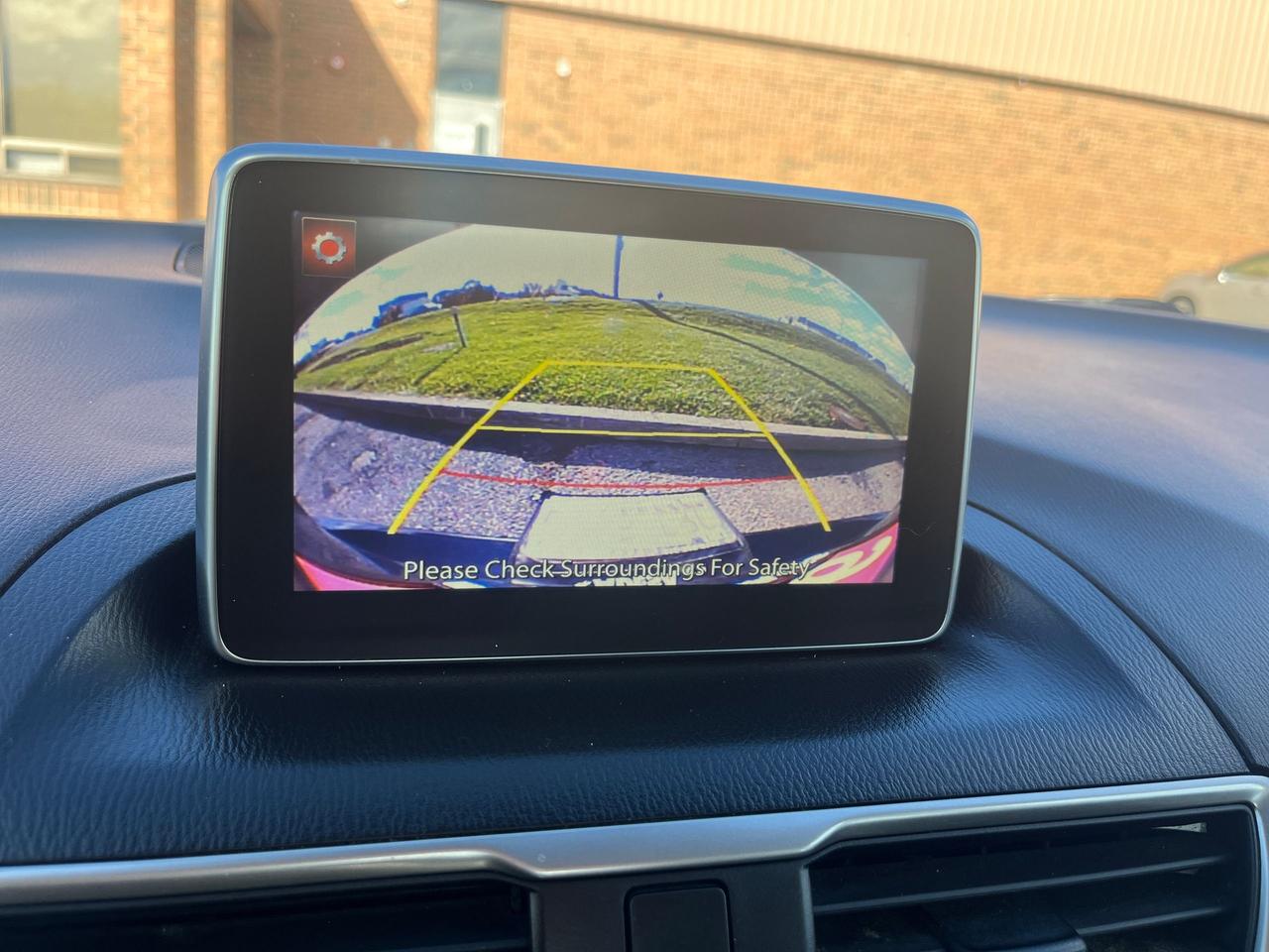 2016 Mazda MAZDA3 4dr Sdn Auto GS Photo