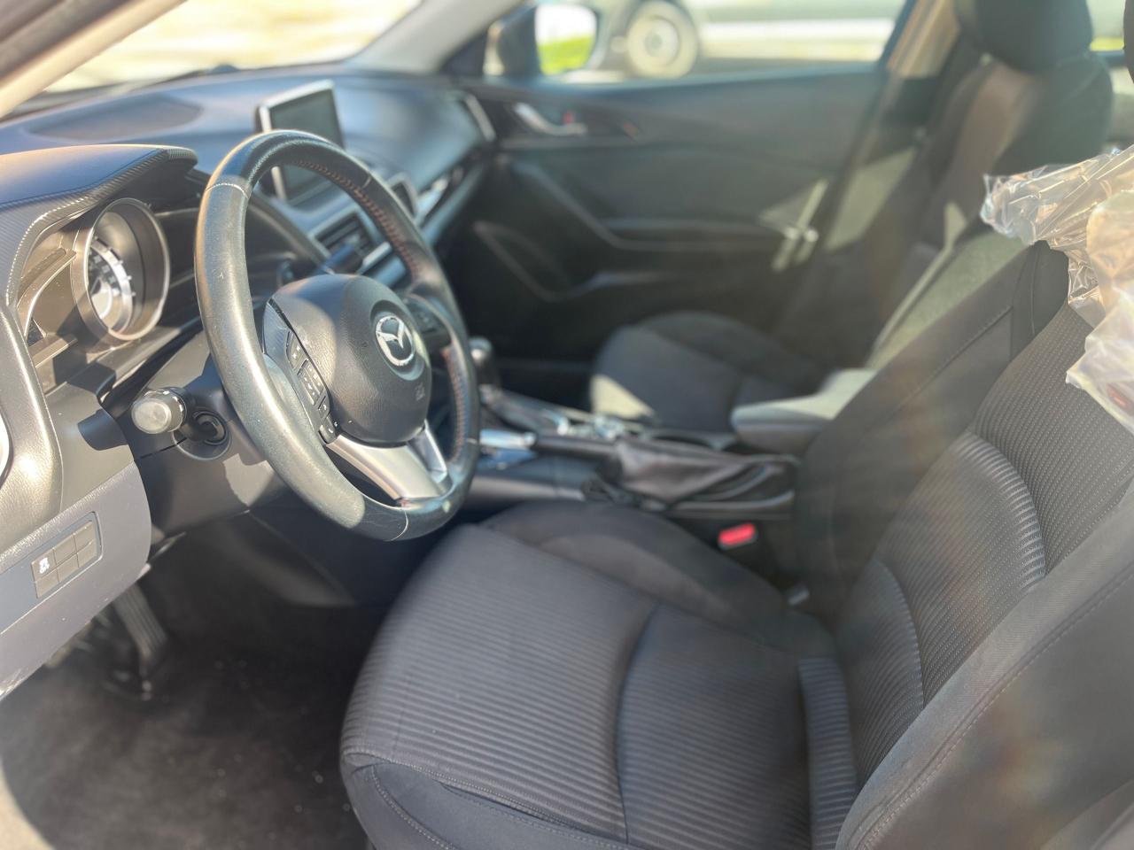 2016 Mazda MAZDA3 4dr Sdn Auto GS Photo