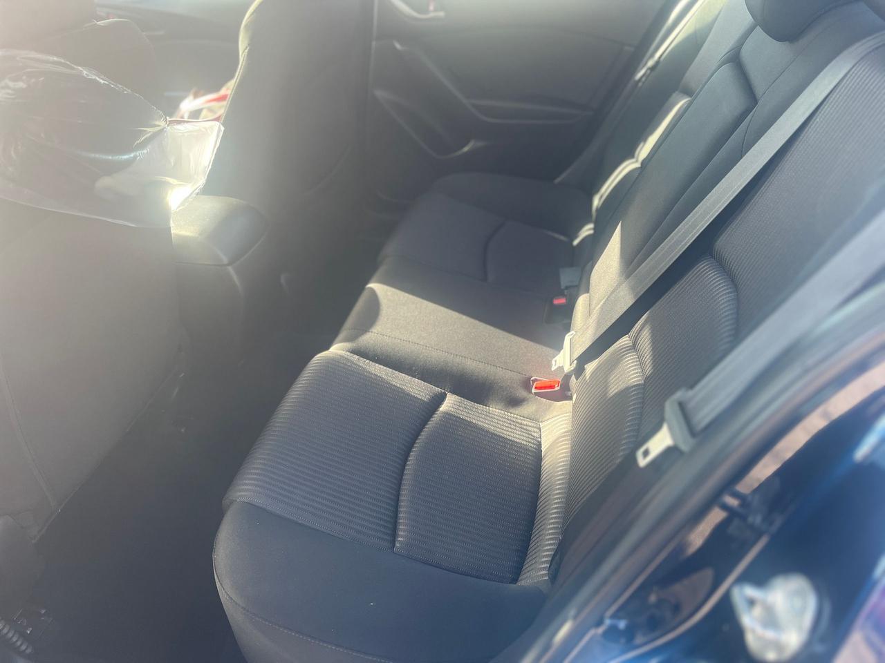 2016 Mazda MAZDA3 4dr Sdn Auto GS Photo