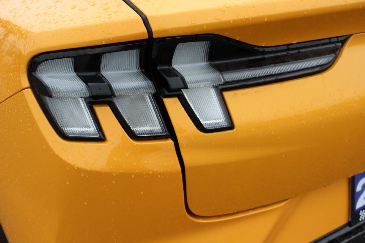 2023 Ford Mustang Mach-E X Premium*Electric*AWD*Heated Leather*Moon Roof*BT - Photo #4