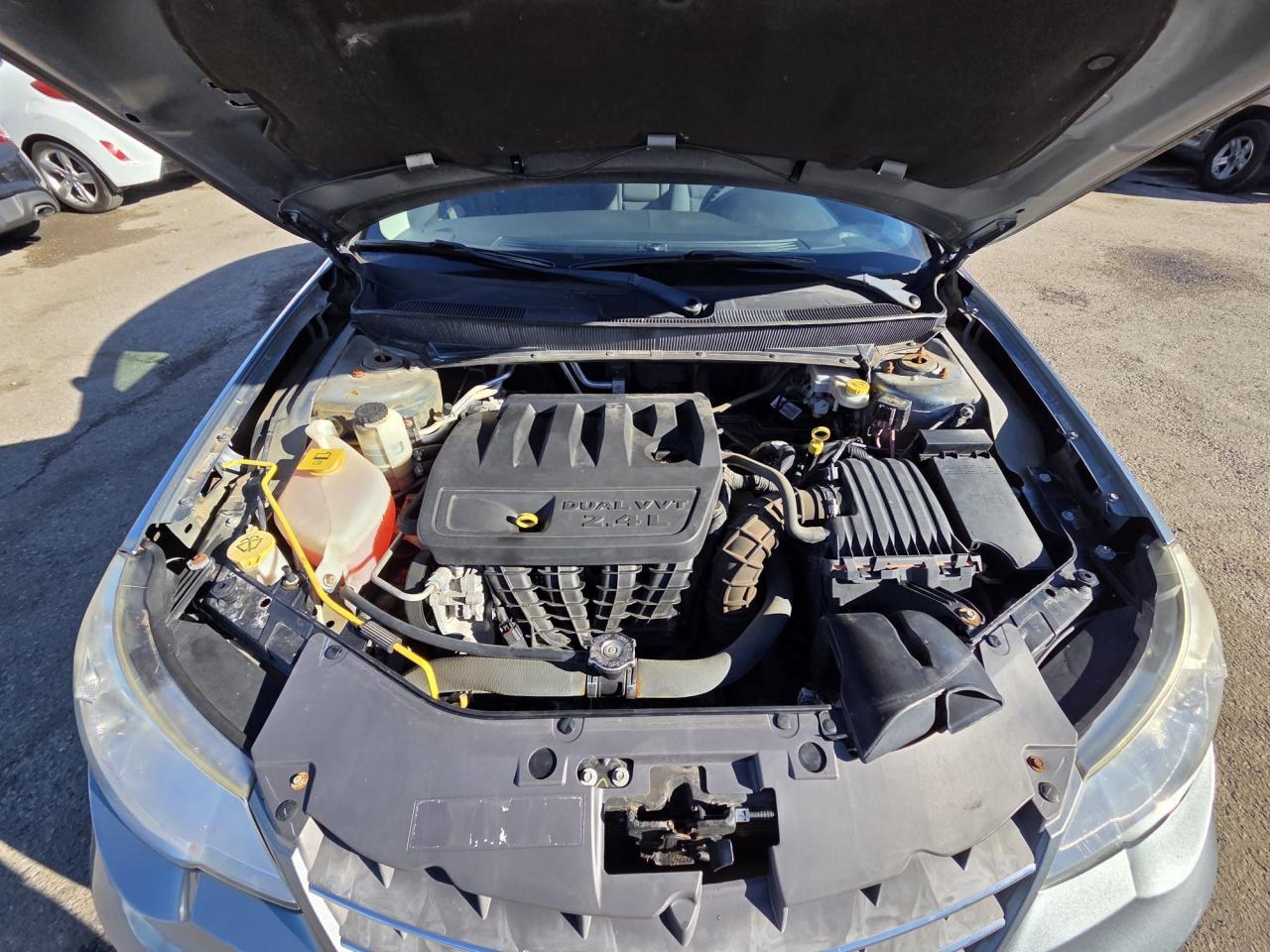 2010 Chrysler Sebring LX, SEDAN, AUTO, 4 CYL, ONLY 26,000KMS, CERTIFIED - Photo #14