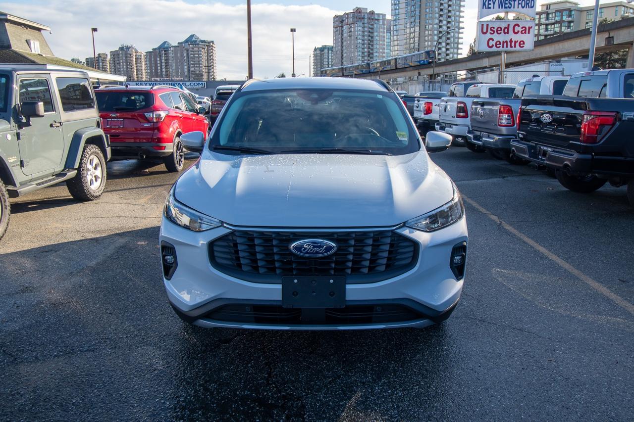 2026 Ford Escape PHEV FWD Hybrid Photo2