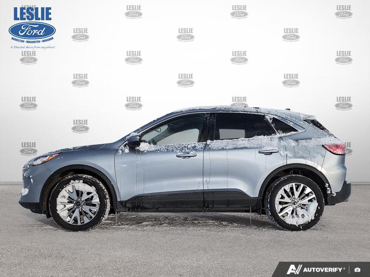 2022 Ford Escape Titanium AWD Photo