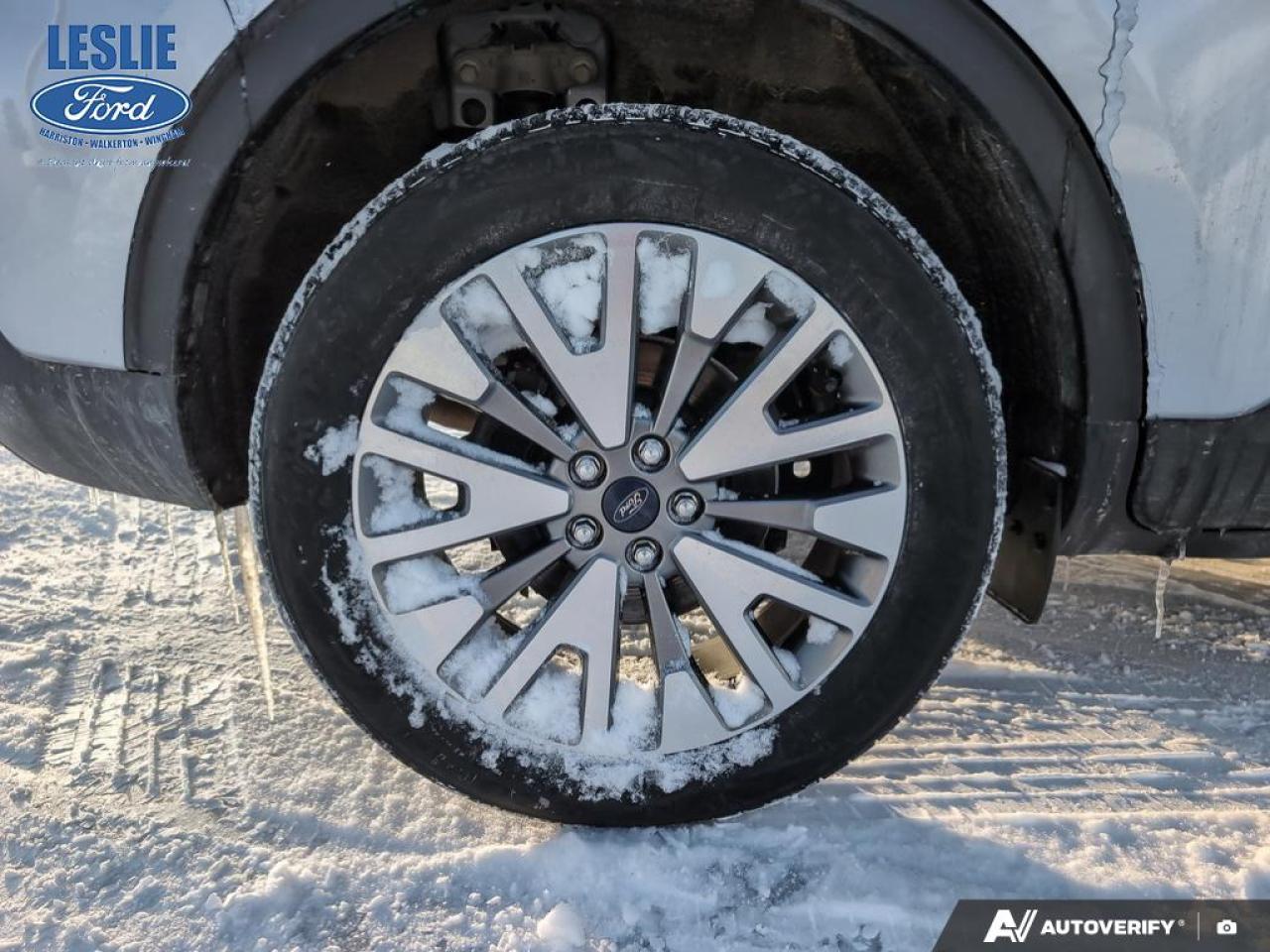 2022 Ford Escape Titanium AWD Photo