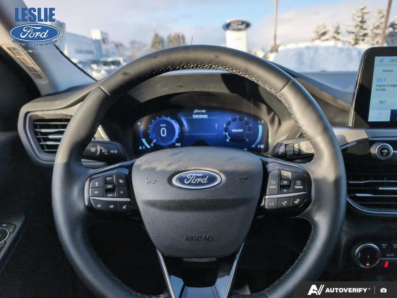 2022 Ford Escape Titanium AWD Photo