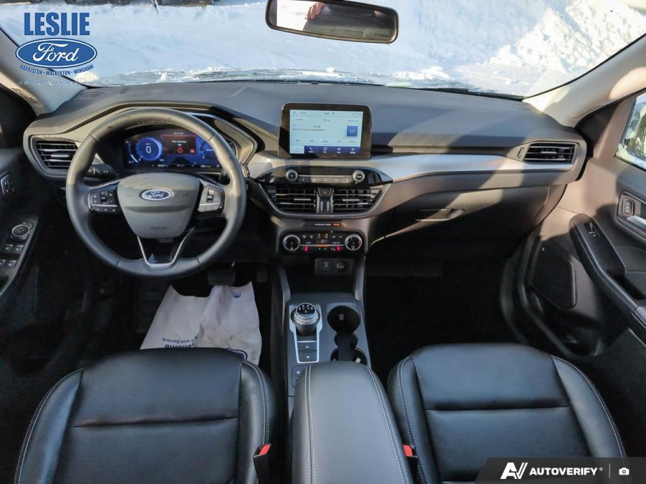 2022 Ford Escape Titanium AWD Photo