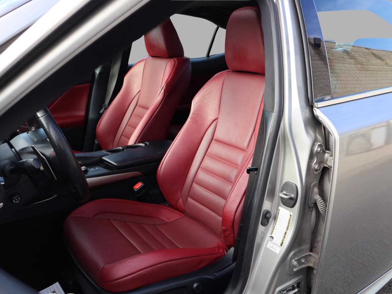 2019 Lexus IS 300 F-SPORT AWD CERTIFIED CAMERA NAV BLUETOOTH LEATHER HEATED SEATS SUNROOF CRUISE ALLOYS - Photo #13