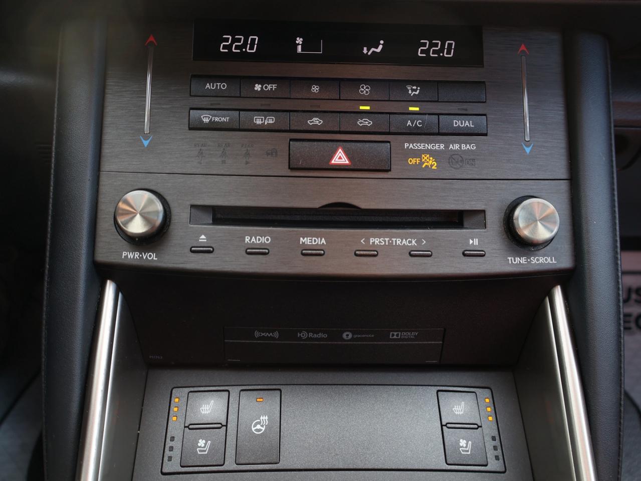 2019 Lexus IS 300 F-SPORT AWD CERTIFIED CAMERA NAV BLUETOOTH LEATHER HEATED SEATS SUNROOF CRUISE ALLOYS - Photo #25