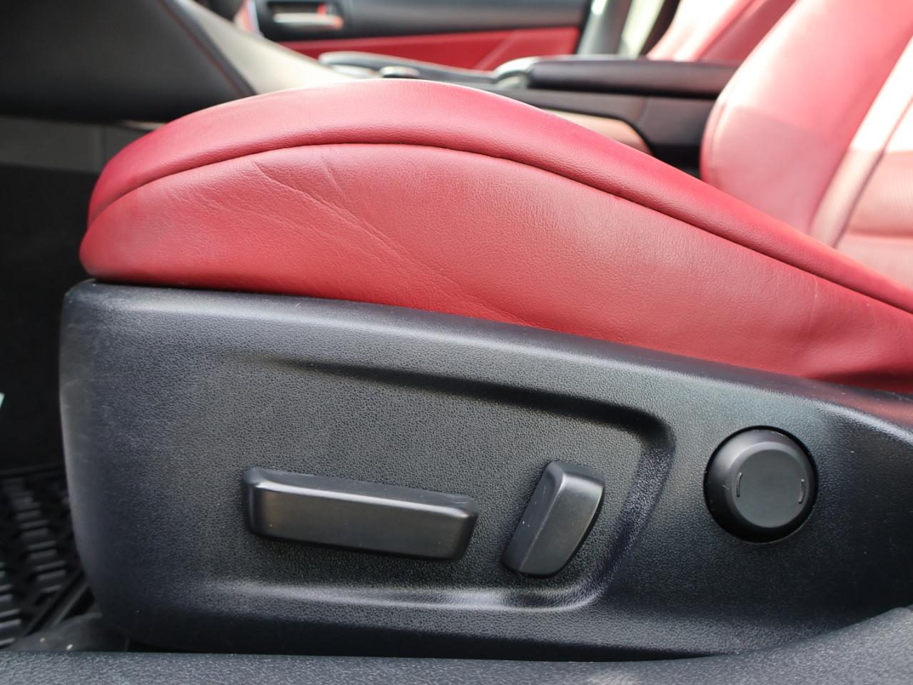 2019 Lexus IS 300 F-SPORT AWD CERTIFIED CAMERA NAV BLUETOOTH LEATHER HEATED SEATS SUNROOF CRUISE ALLOYS - Photo #32