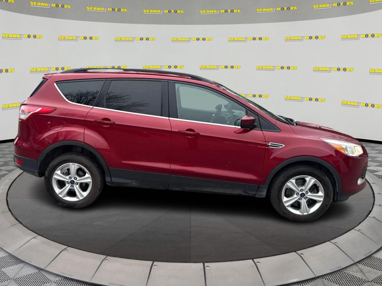 2016 Ford Escape SE - Photo #2