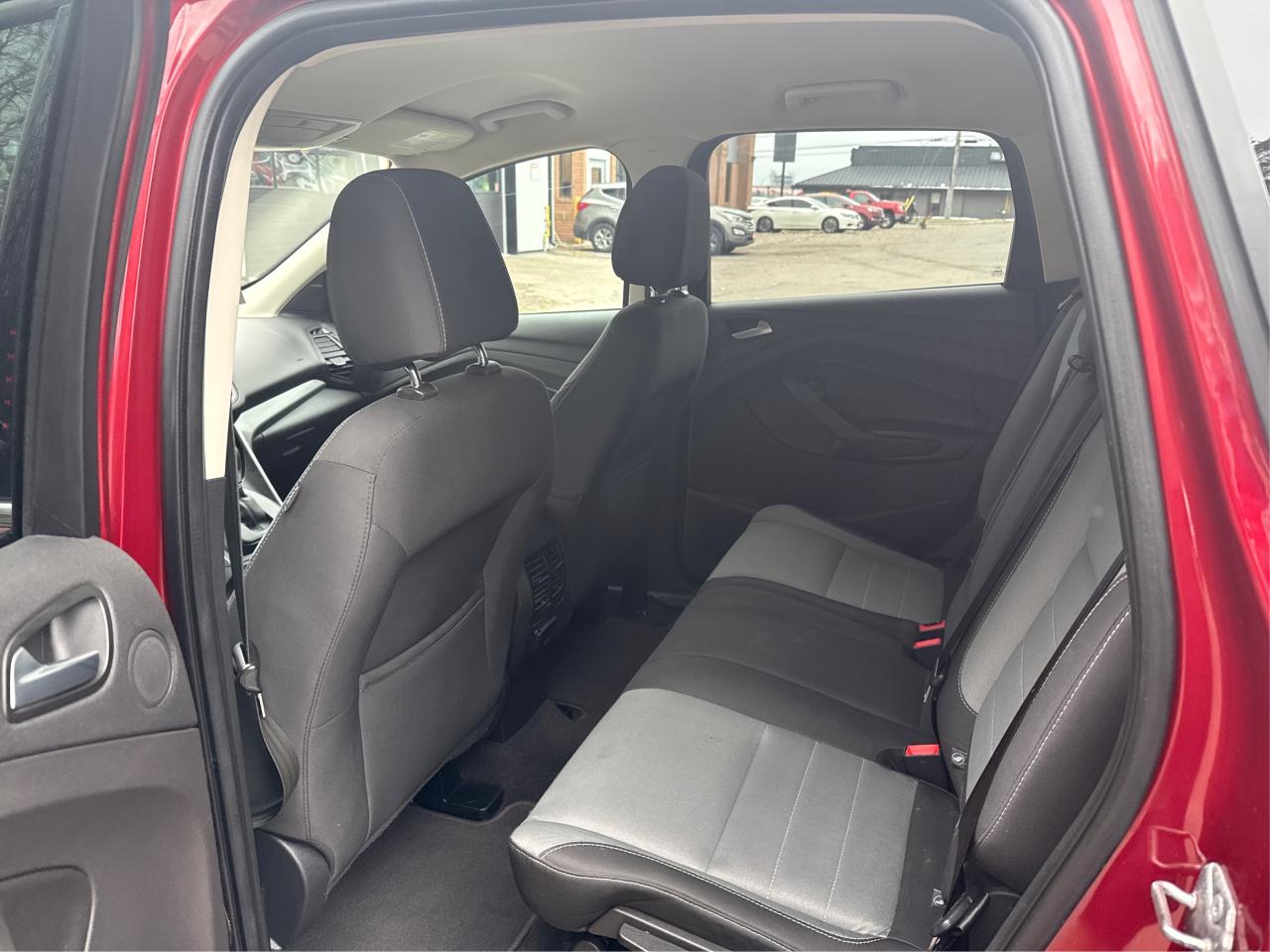 2016 Ford Escape SE - Photo #10