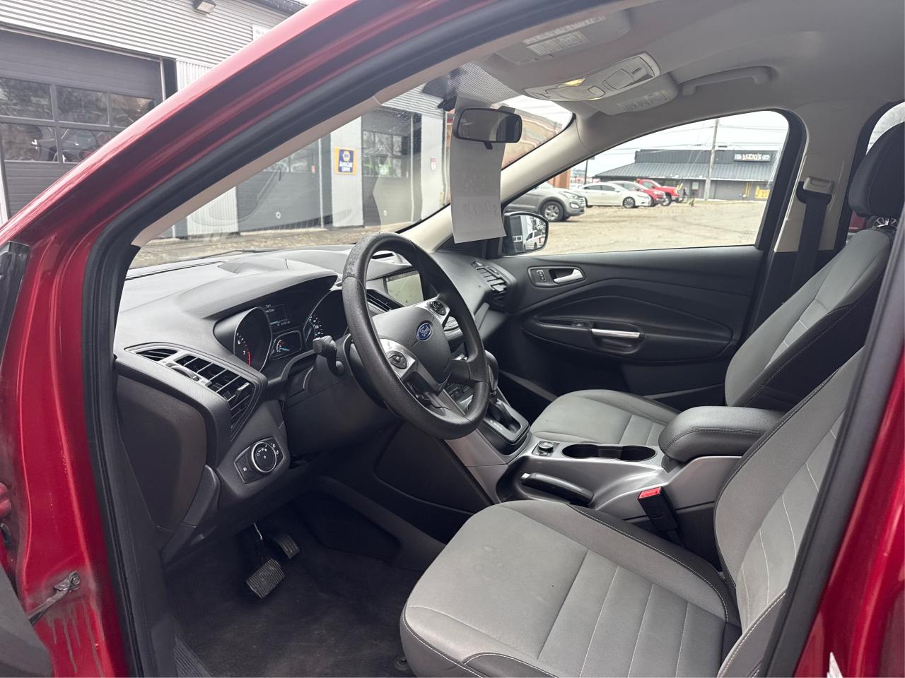 2016 Ford Escape SE - Photo #9