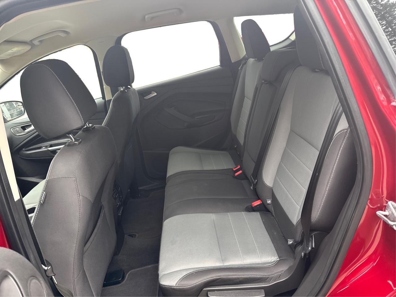 2016 Ford Escape SE - Photo #12