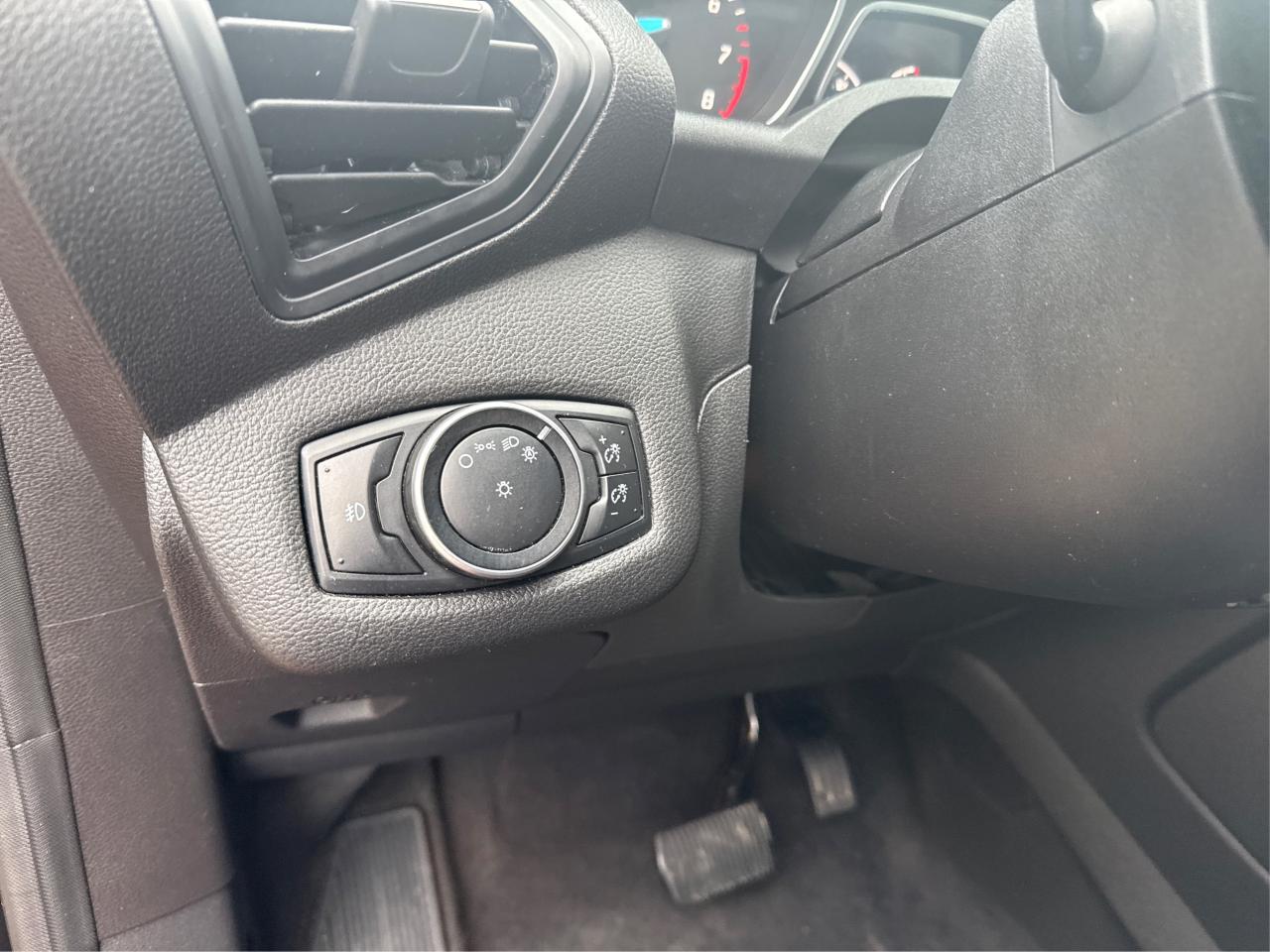 2016 Ford Escape SE - Photo #15