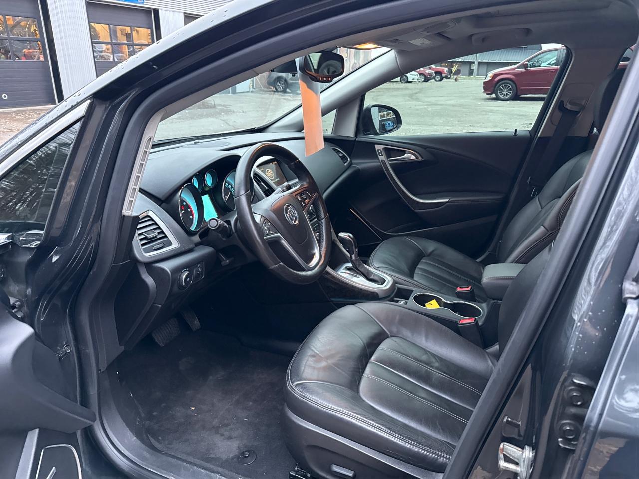 2015 Buick Verano Leather - Photo #9