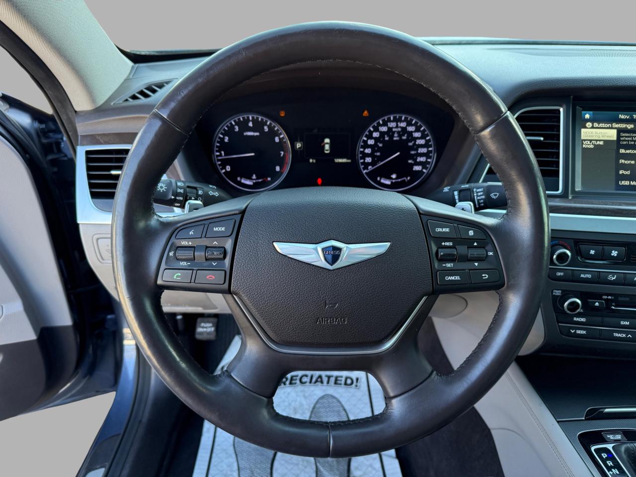 2015 Hyundai Genesis 4dr Sdn Luxury Photo