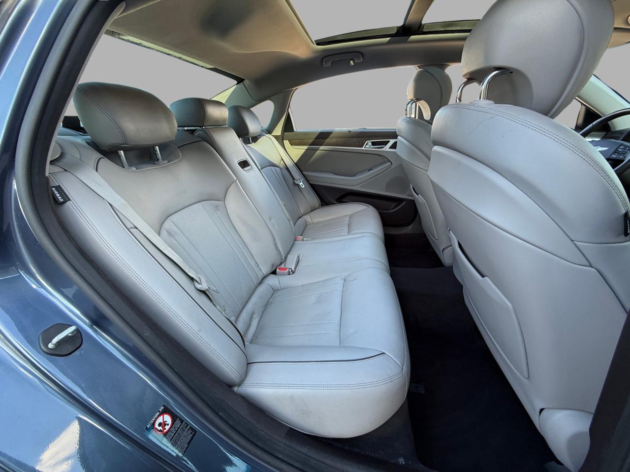 2015 Hyundai Genesis 4dr Sdn Luxury Photo