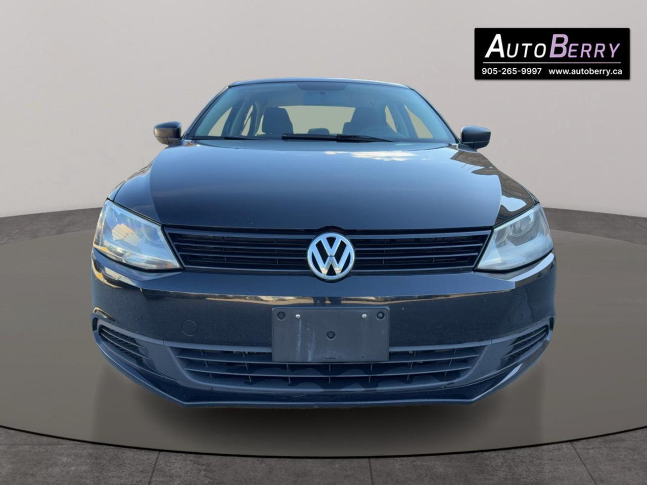 2013 Volkswagen Jetta 4dr 2.0L Man Trendline Photo
