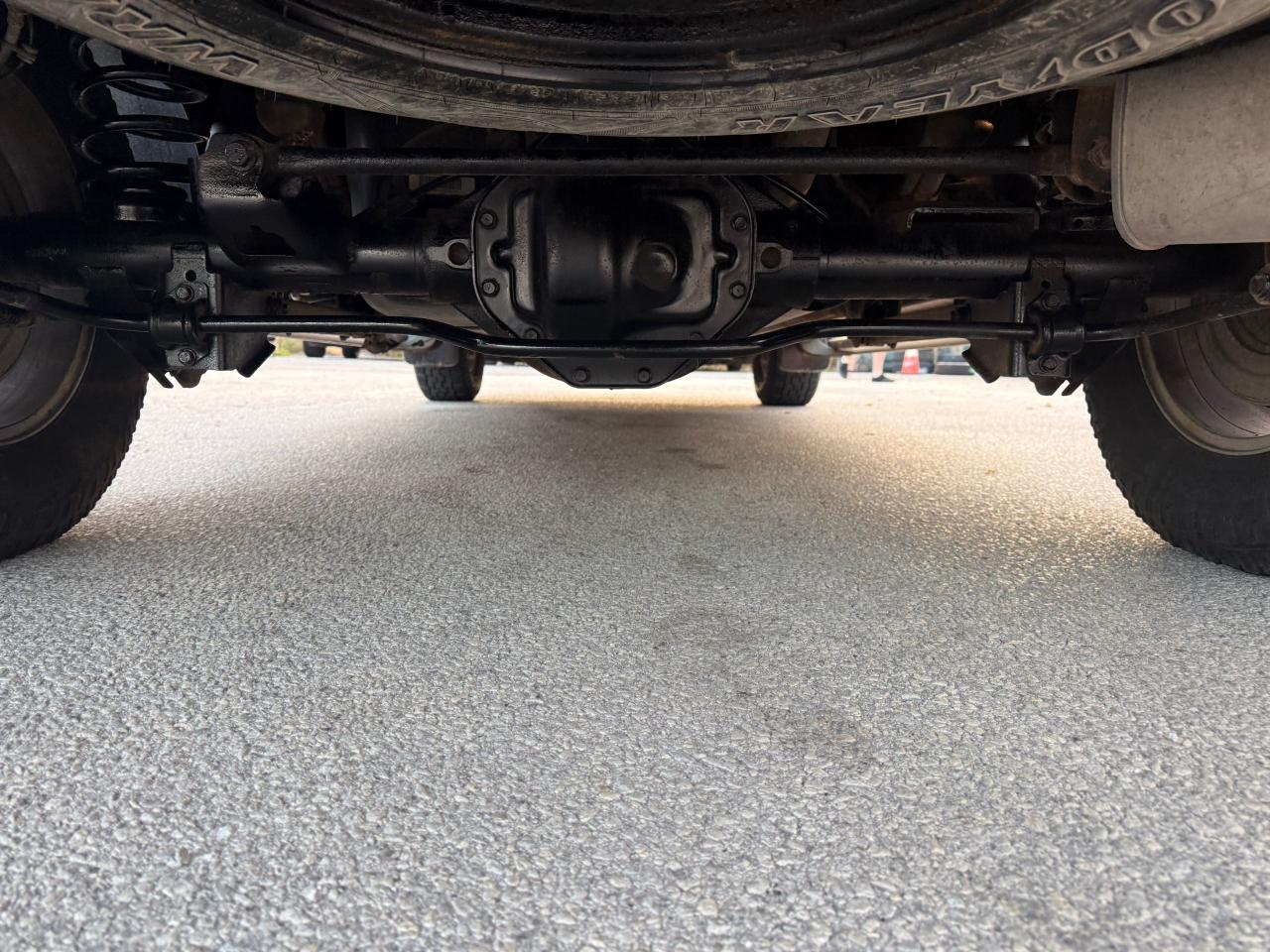 2016 RAM 1500 Classic 4WD Crew Cab 140.5" ST - Photo #20