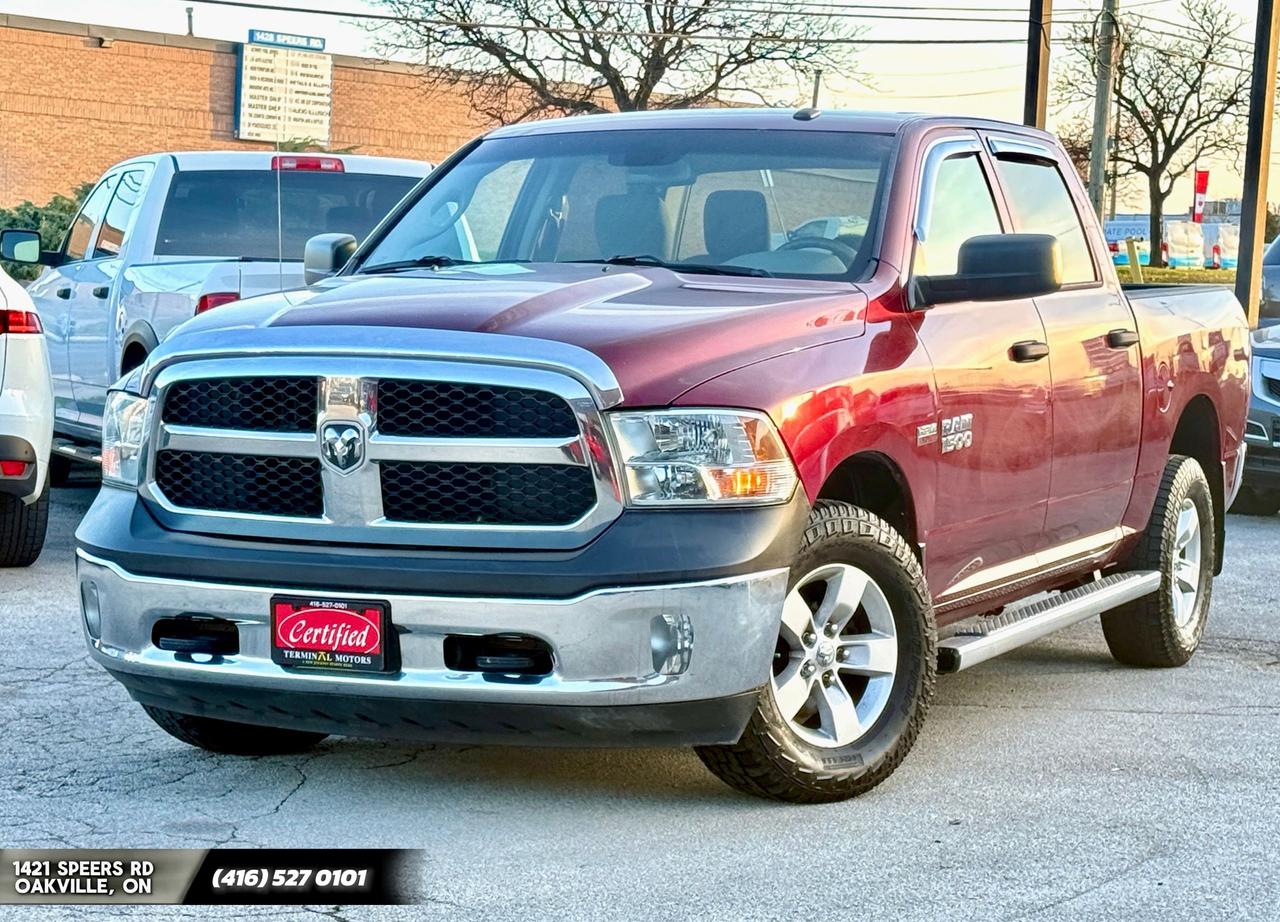 2016 RAM 1500 Classic 4WD Crew Cab 140.5" ST - Photo #1