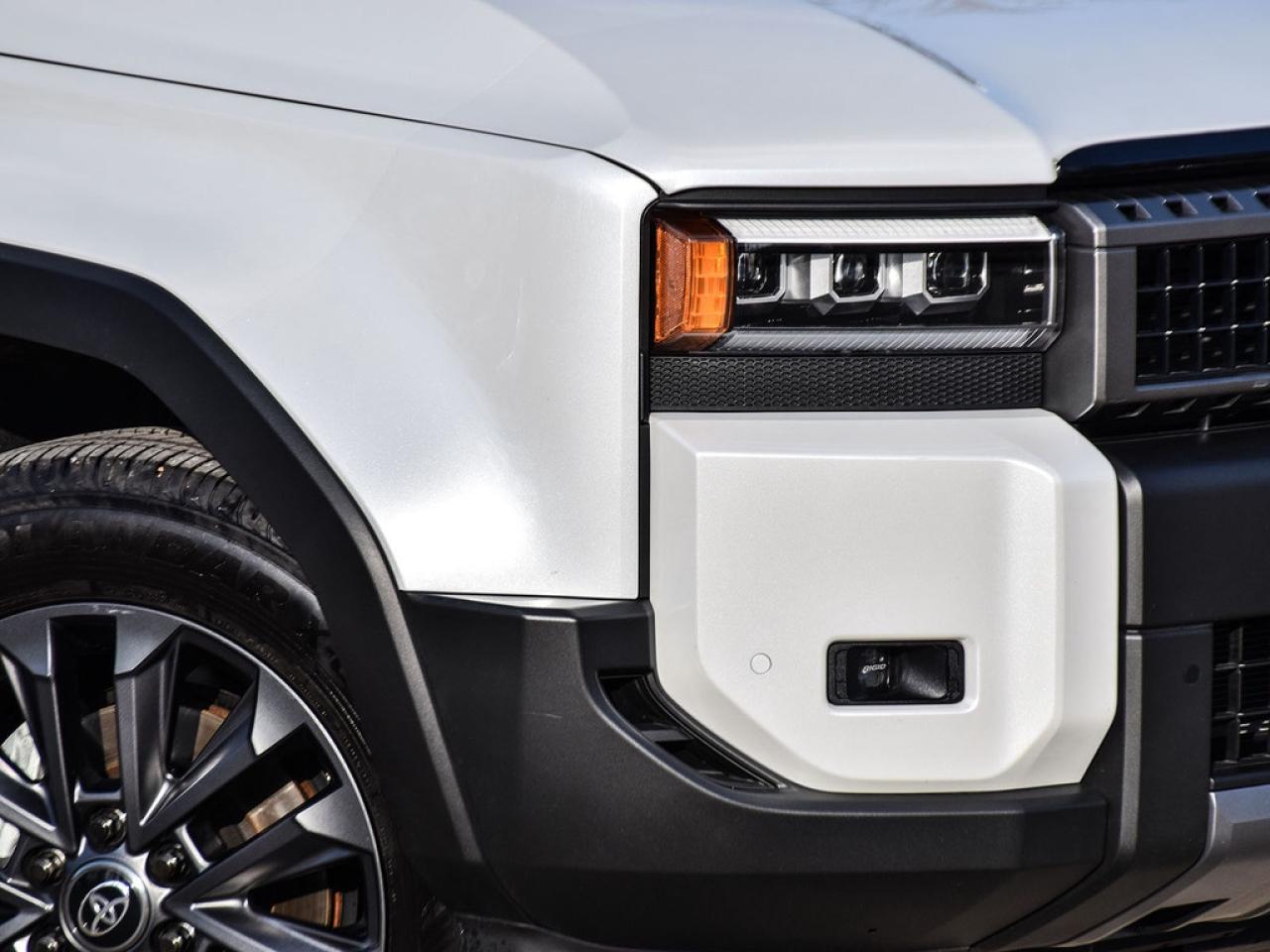 2025 Toyota Land Cruiser |PREMIUM|ROOF|LEATHER|HUD|JBL|12.3TOUCH|20S| Photo3