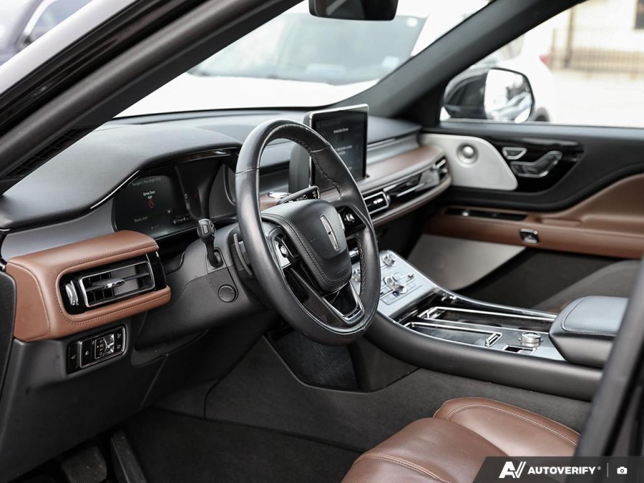 2023 Lincoln Aviator Reserve 201A | ELEMENTS PACKAGE PLUS | ILLUMINATION PACKAG Photo