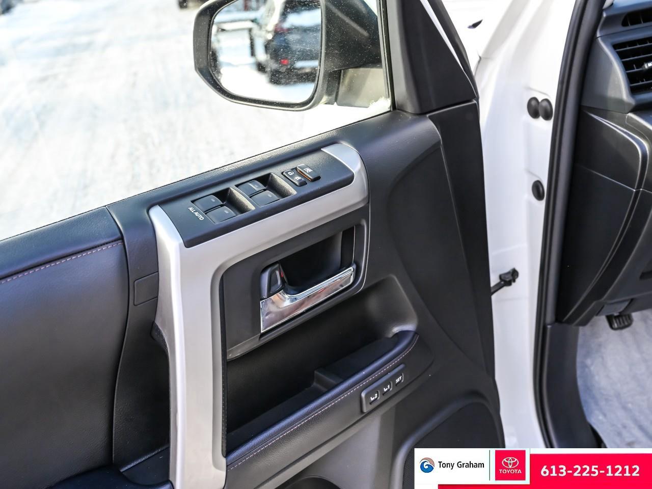 2022 Toyota 4Runner Limited Photo