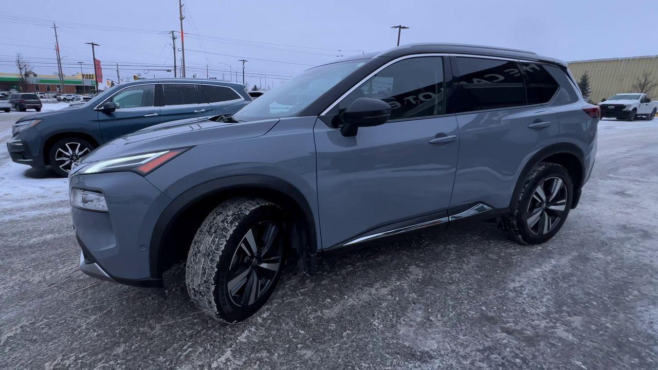 2021 Nissan Rogue Platinum AWD, MOONROOF, HEATED LEATHER SEATS, POWER LIFTGATE, REMOTE START, CRUISE CONTROL!! Photo