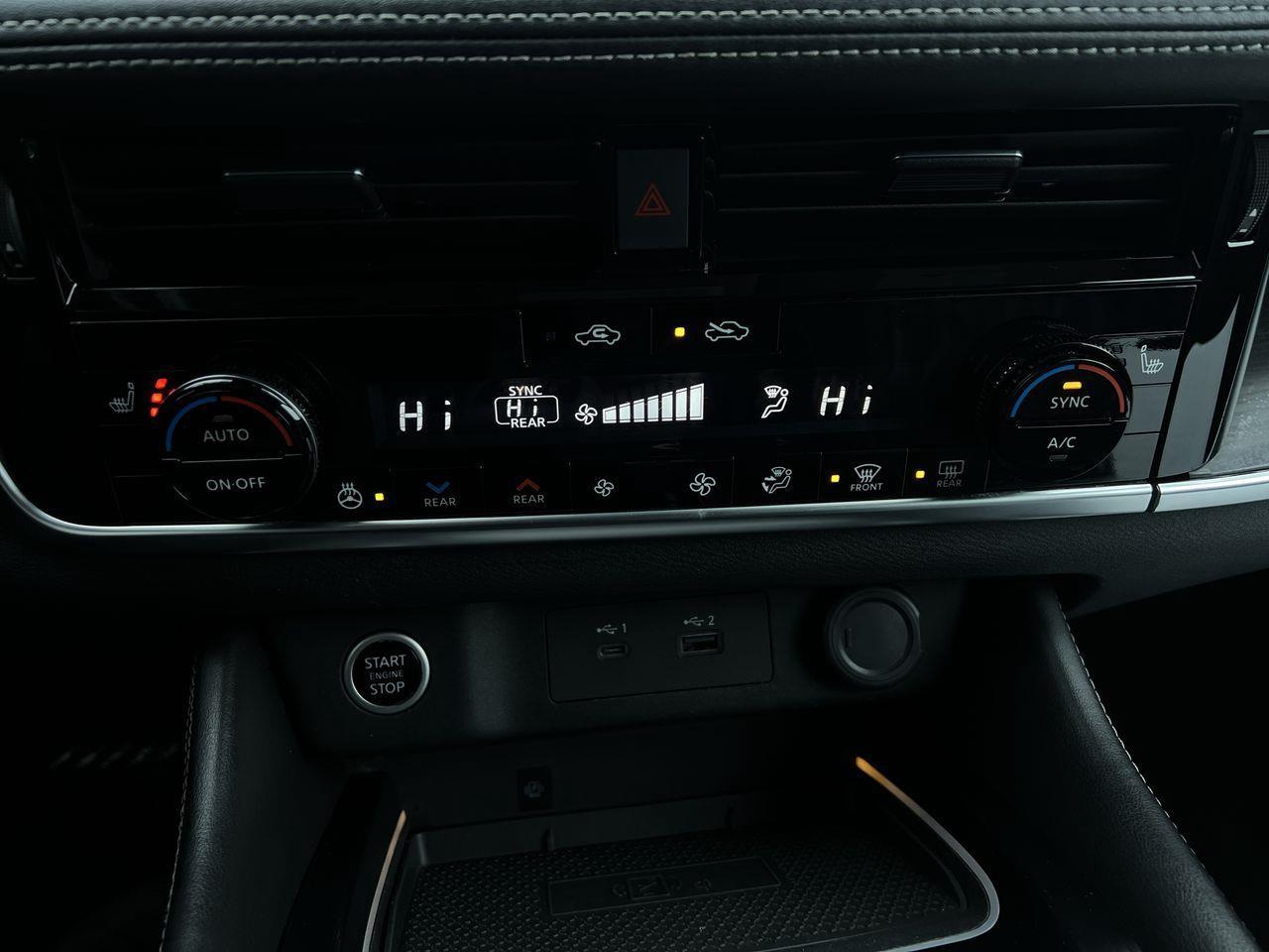 2021 Nissan Rogue Platinum AWD, MOONROOF, HEATED LEATHER SEATS, POWER LIFTGATE, REMOTE START, CRUISE CONTROL!! Photo